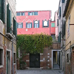 *** Guest house Ca' Centopietre Italy